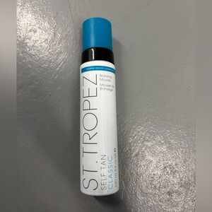 St. Tropez Self Tan Classic in White and Blue